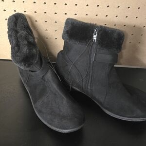 Women's Black Fur-Lined Ankle Boots